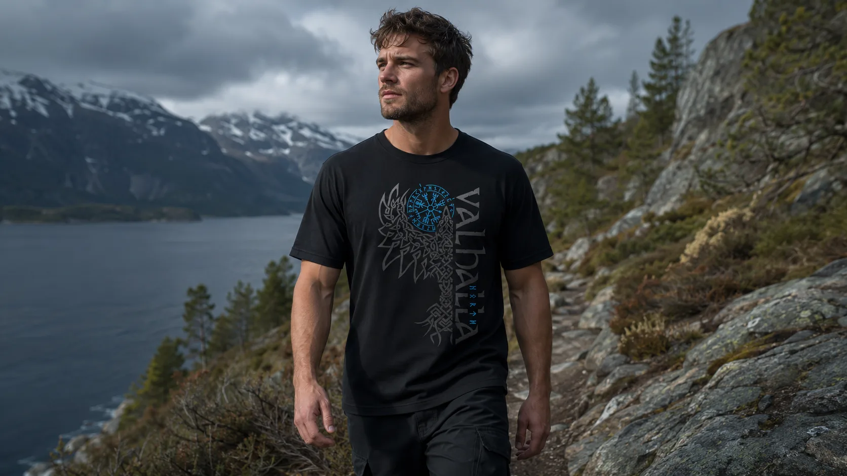 Valhalla North Wikinger T-Shirt Herren – Odin-Rabe mit Vegvísir-Runenkompass